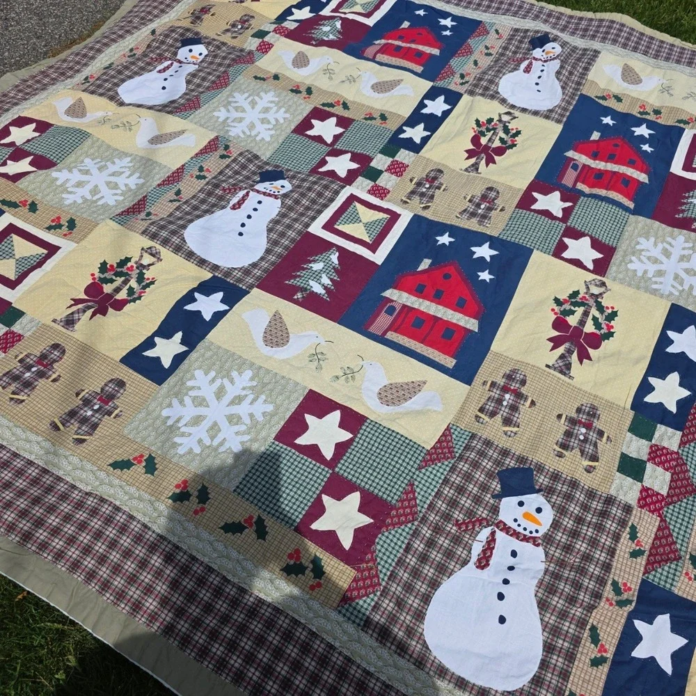Vintage Christmas Patchwork Quilt Snowman Gingerbread Red Barn Winter 78x90